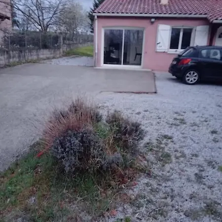 D'hôte Entré Indépendante équipé *